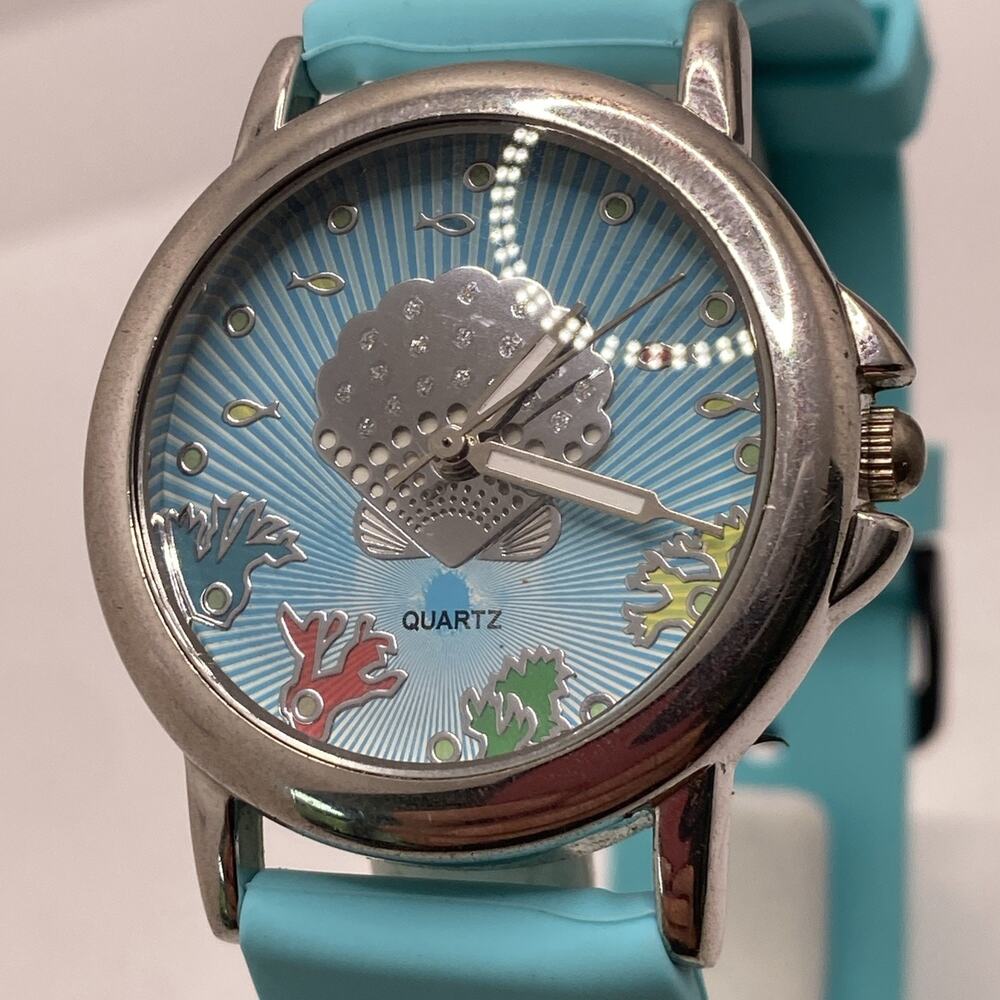 Womens Under The Sea Seashell Womens Watch Works New Battery